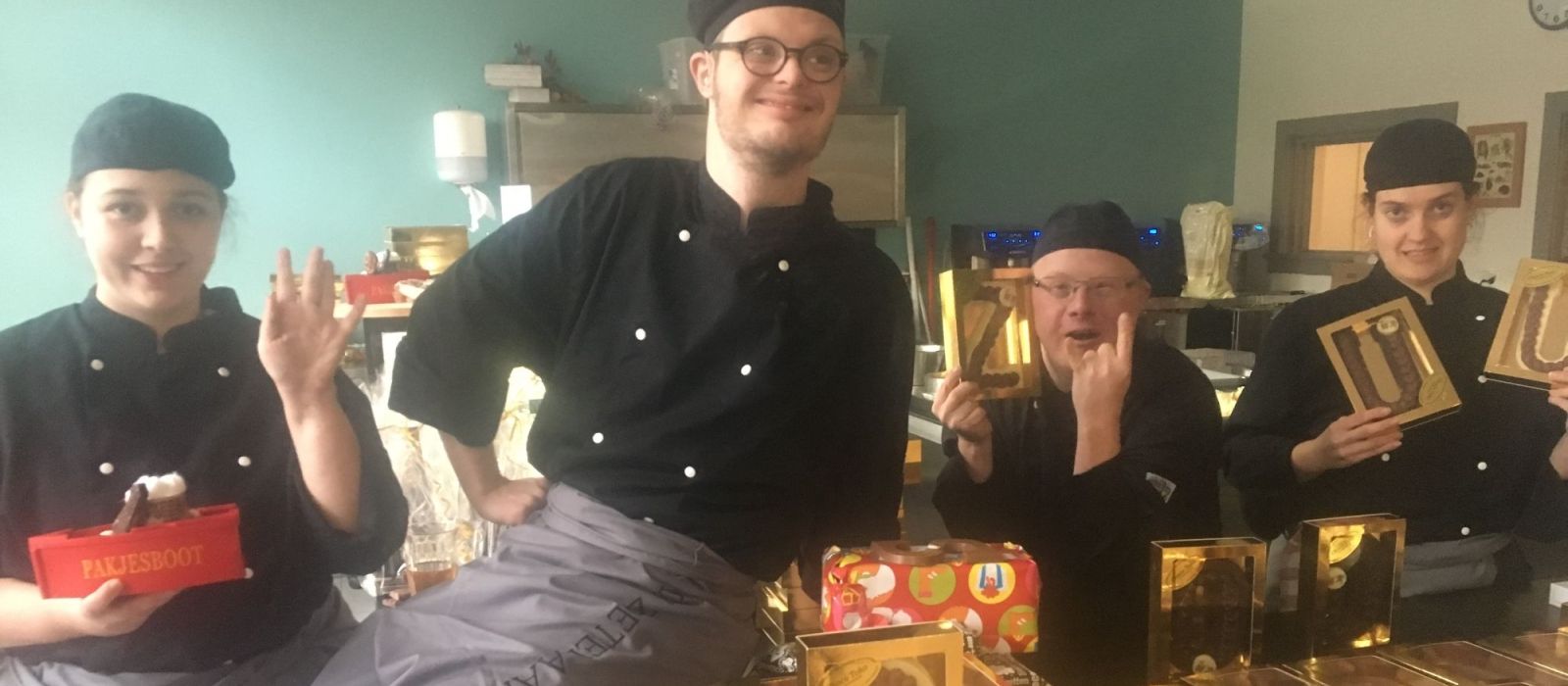 Medewerkers van de Choco Toko