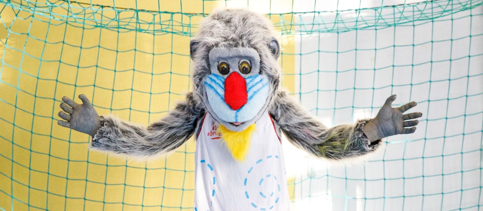 MOEF Mascotte in het doel