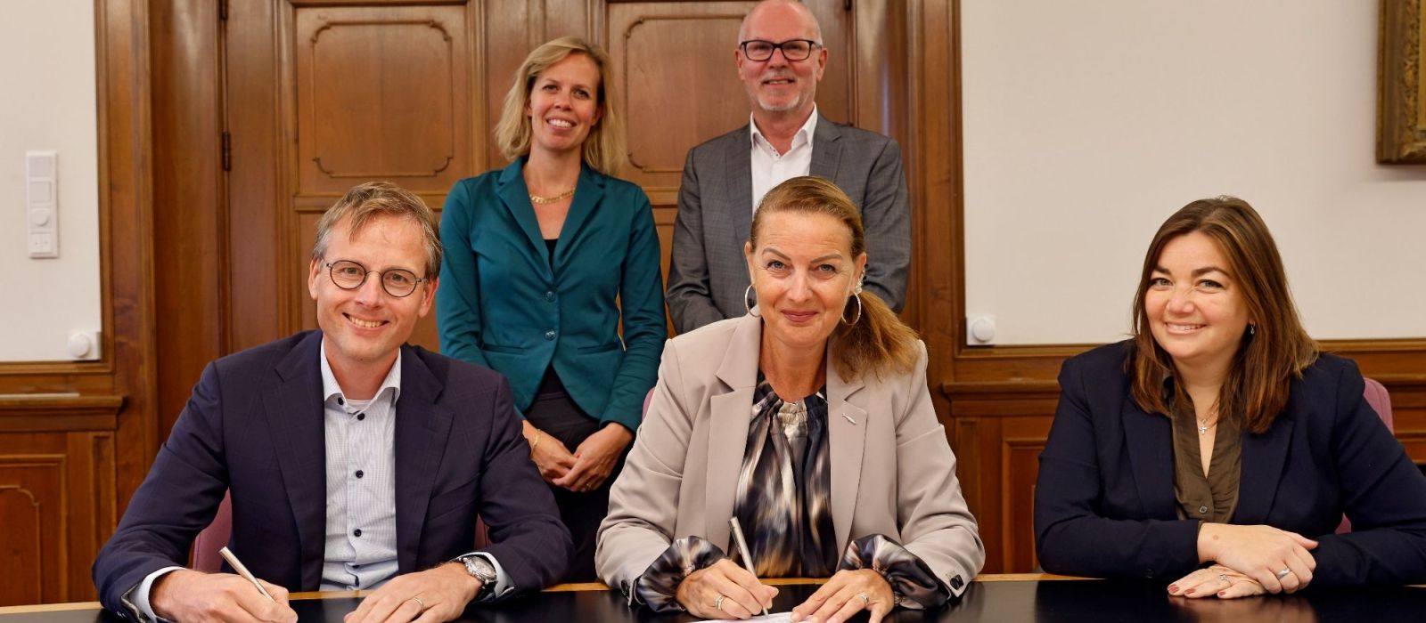 Gemeente Vlaardingen en Ipse de Bruggen sluiten overeenkomst
