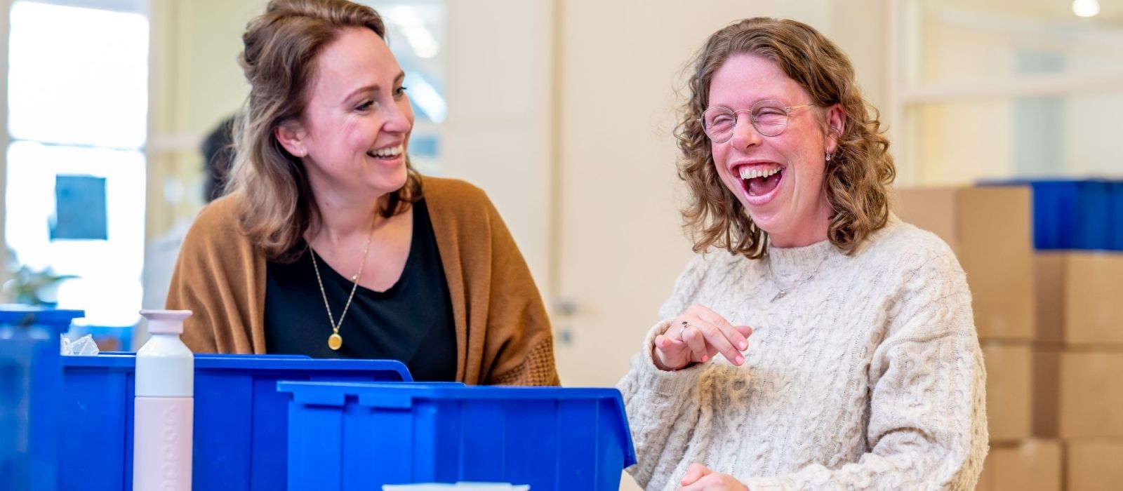 begeleider en client samen aan het werk