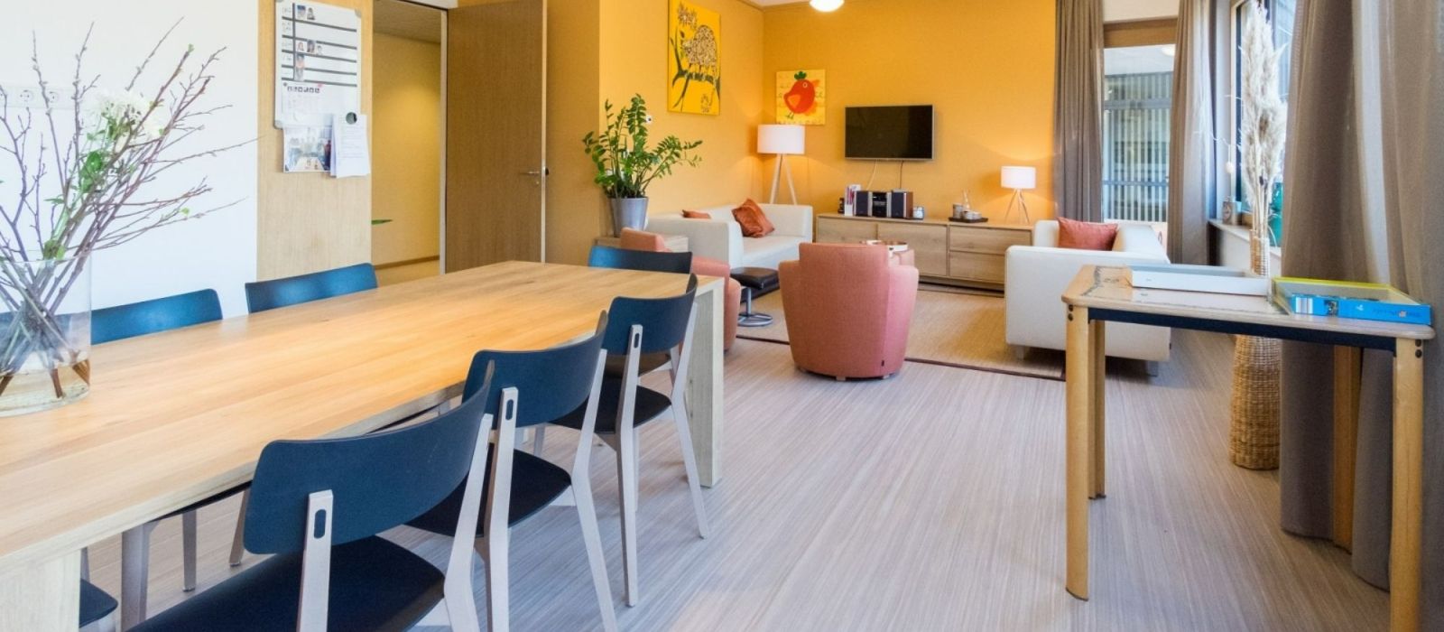 Woonkamer van Viergang 8