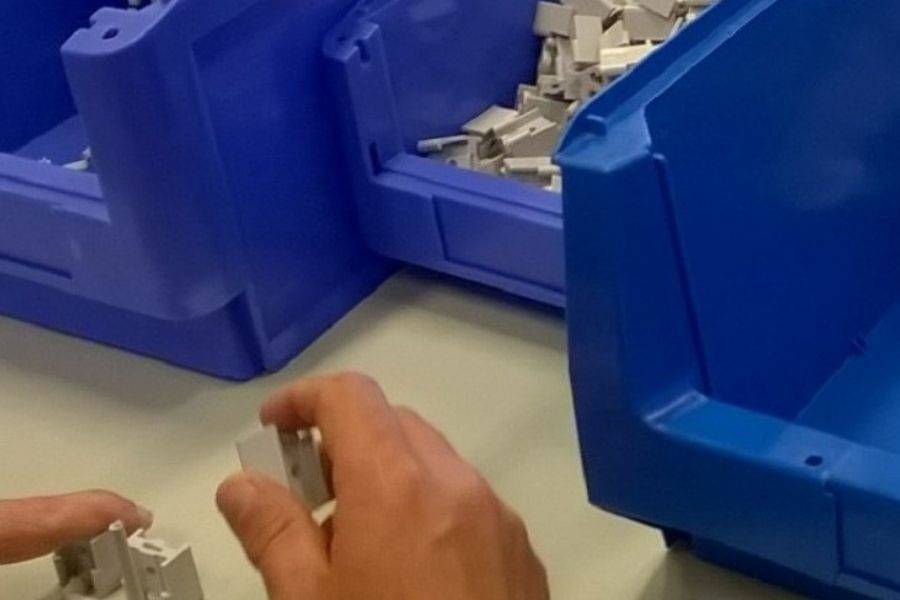 Montagewerk bij dagbesteding Sterk in productiewerk