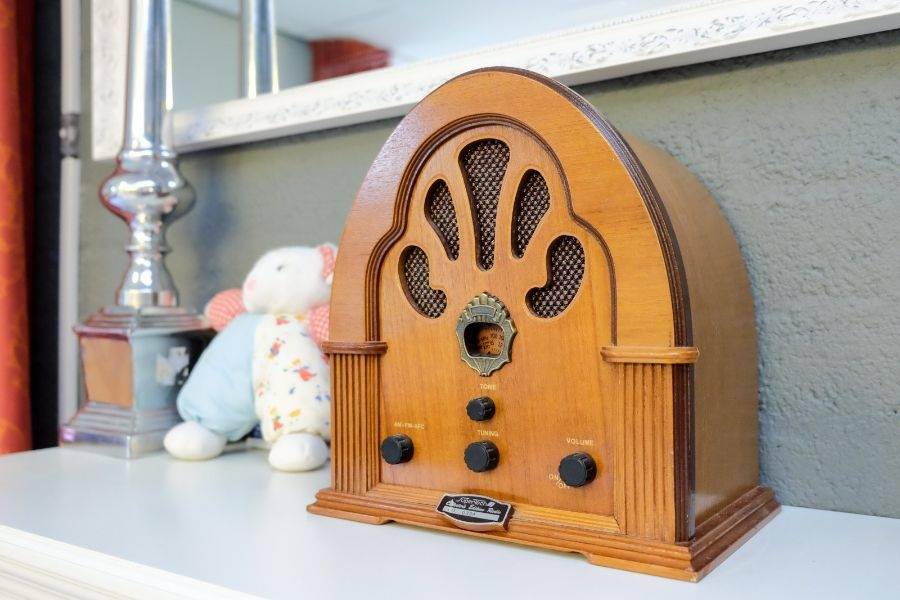 Radio van woonlocatie Zuideinde 423
