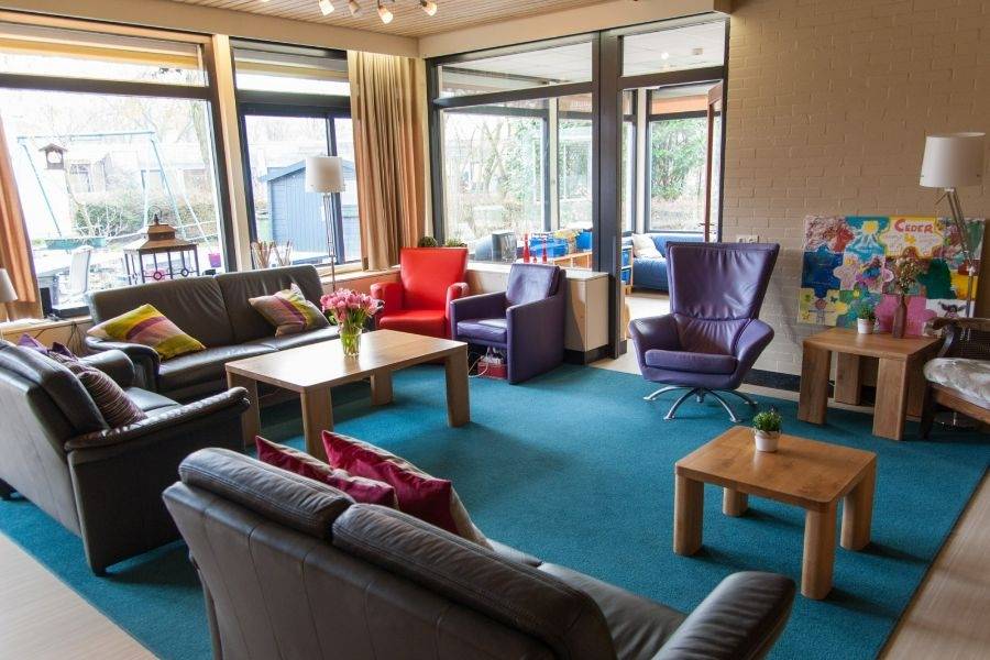 Woonkamer woonlocatie Ceder 6 in Nieuwveen