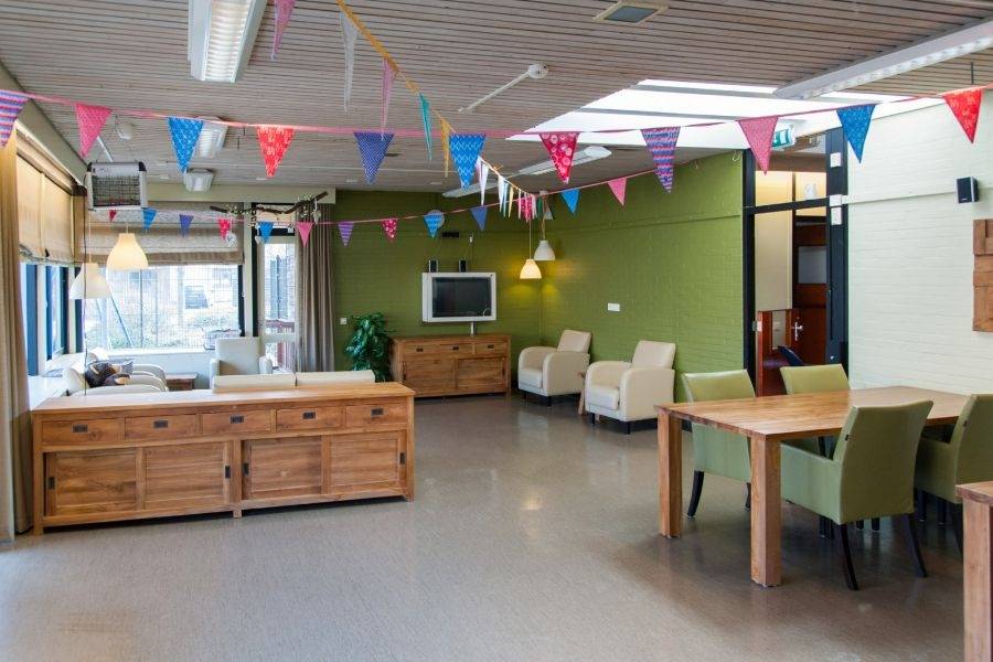 Woonkamer woonlocatie Den 6 en 7 in Nieuwveen